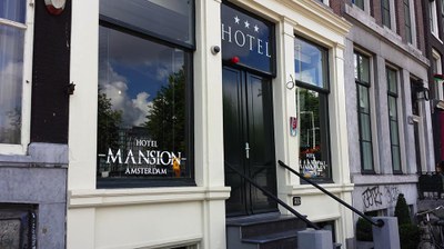 Raamstickers Hotel Mansion.jpg